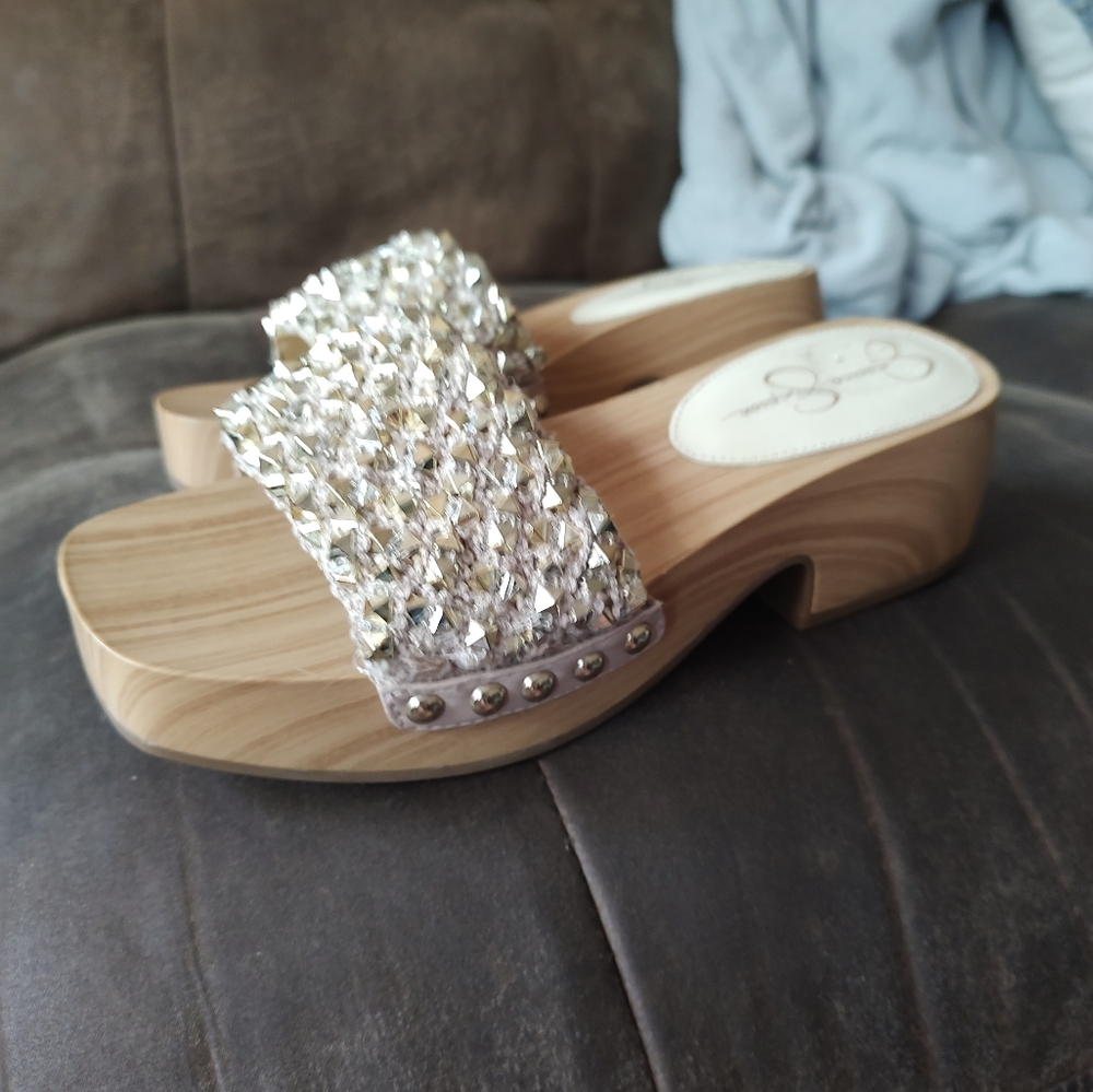 Jessica Simpson Rell Gold Studded Women's Sandals Platform 5.5 - Picture 2 of 13